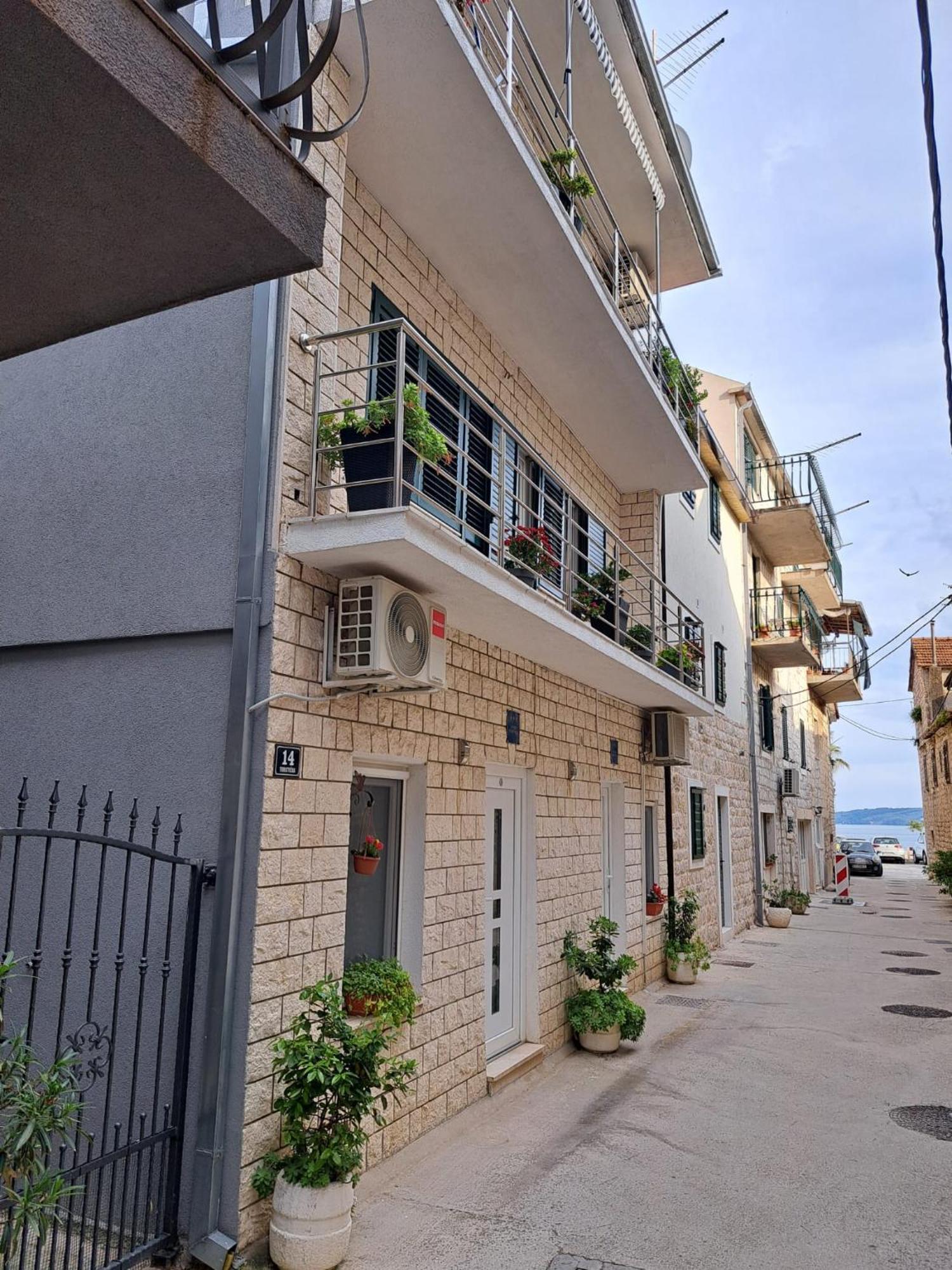 Studio Apartment Legcevic Kastela Ngoại thất bức ảnh